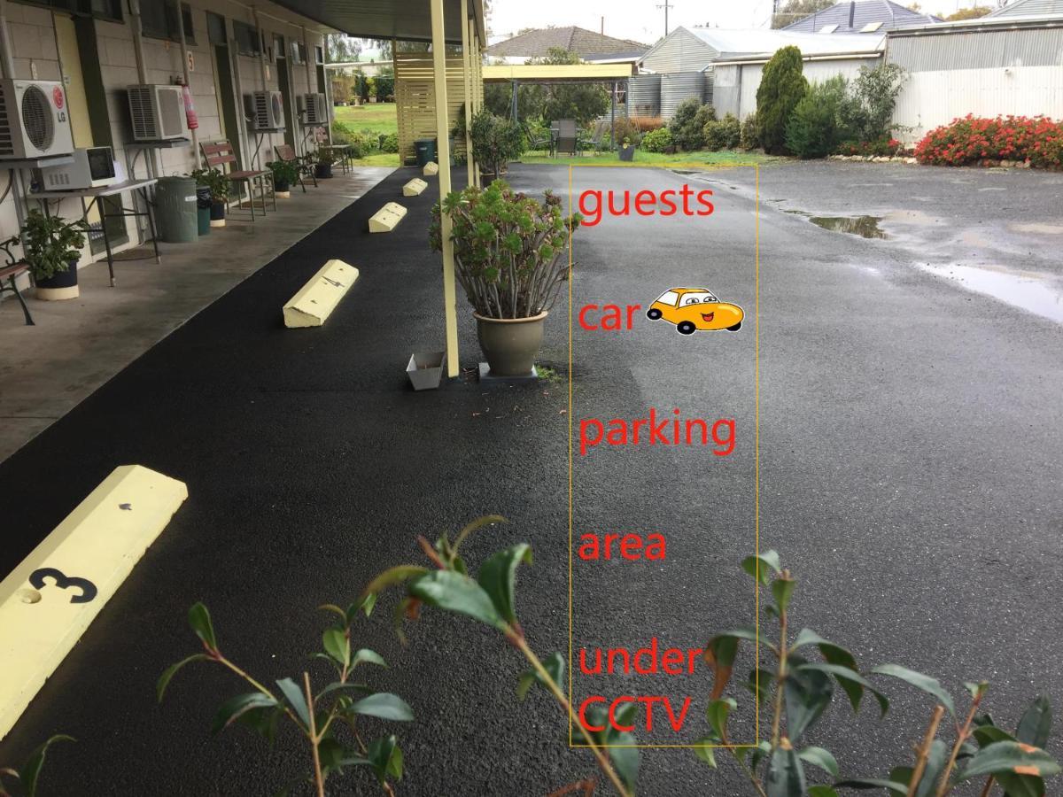 Donald Riverside Motel Luaran gambar