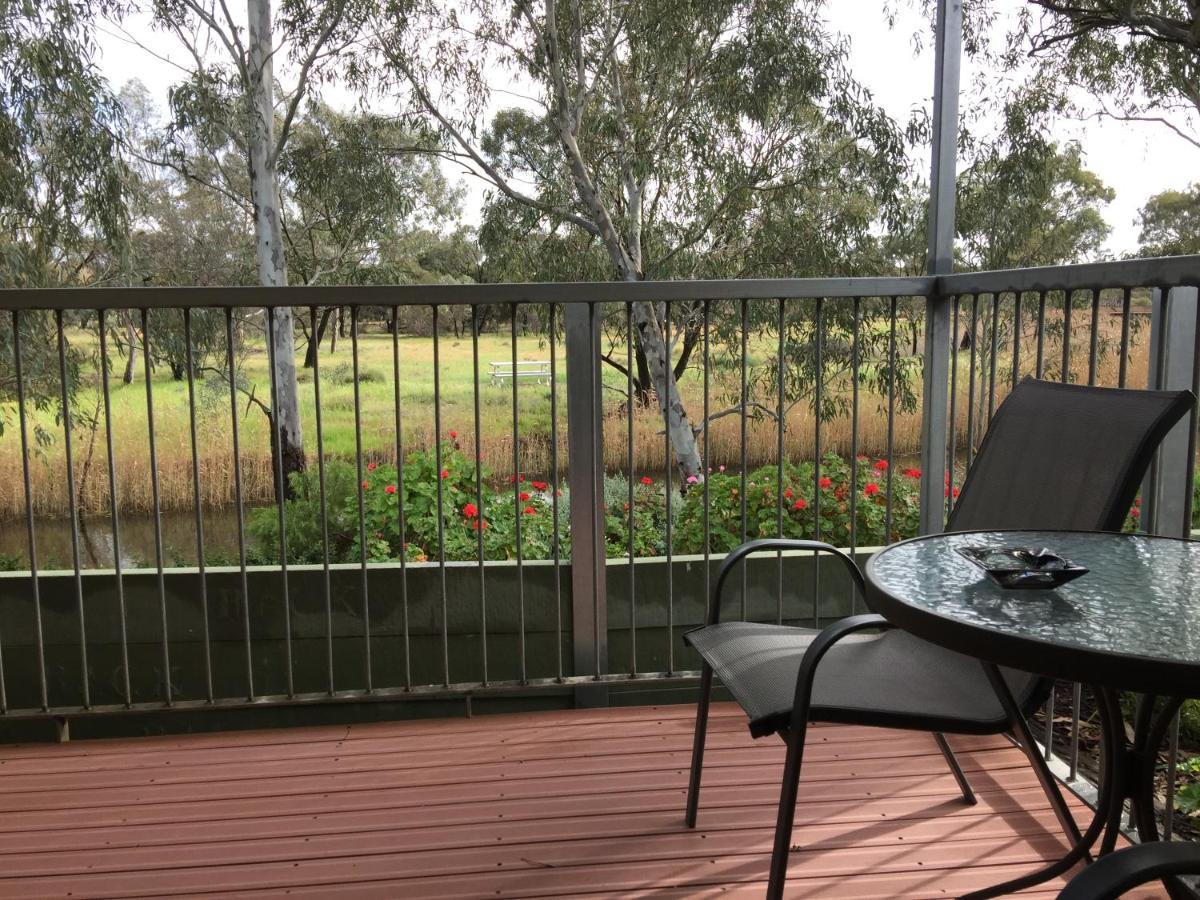 Donald Riverside Motel Luaran gambar