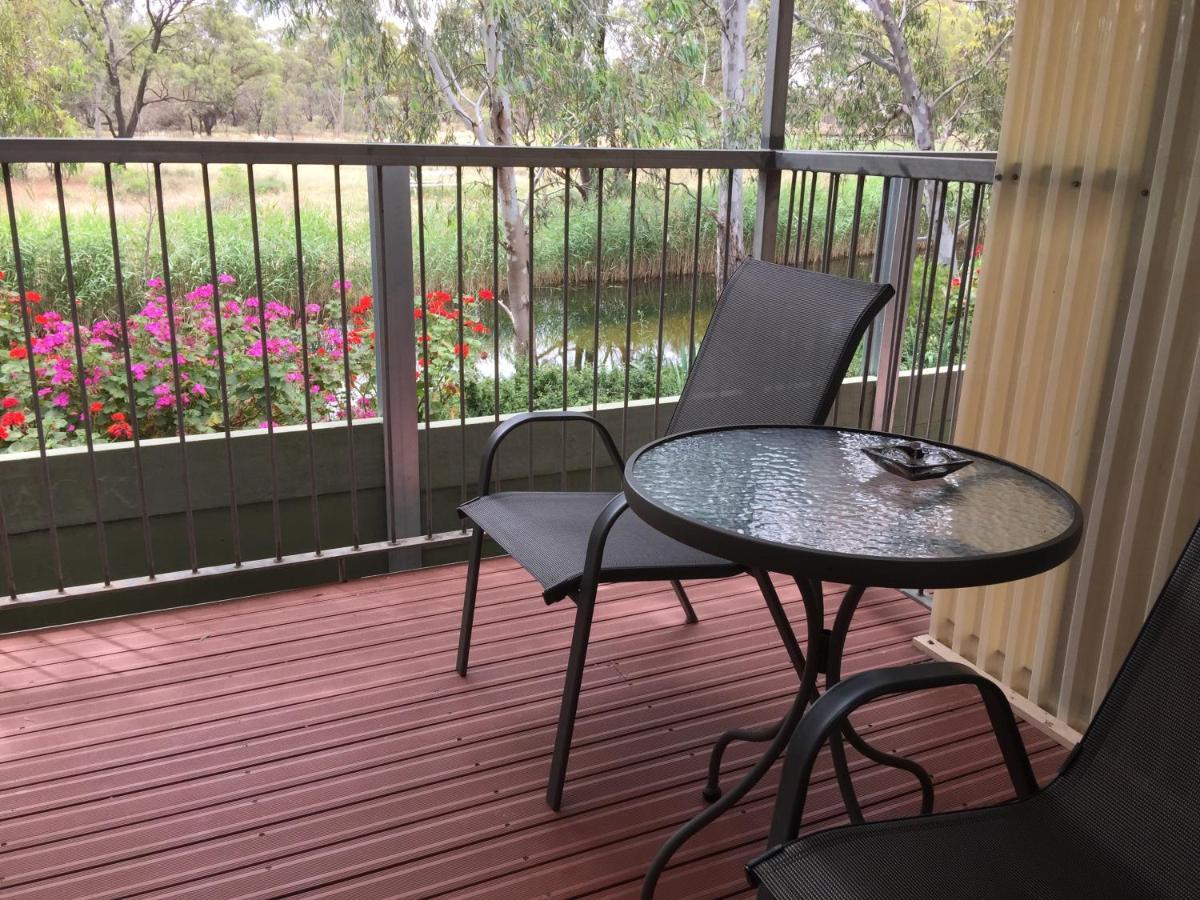Donald Riverside Motel Luaran gambar