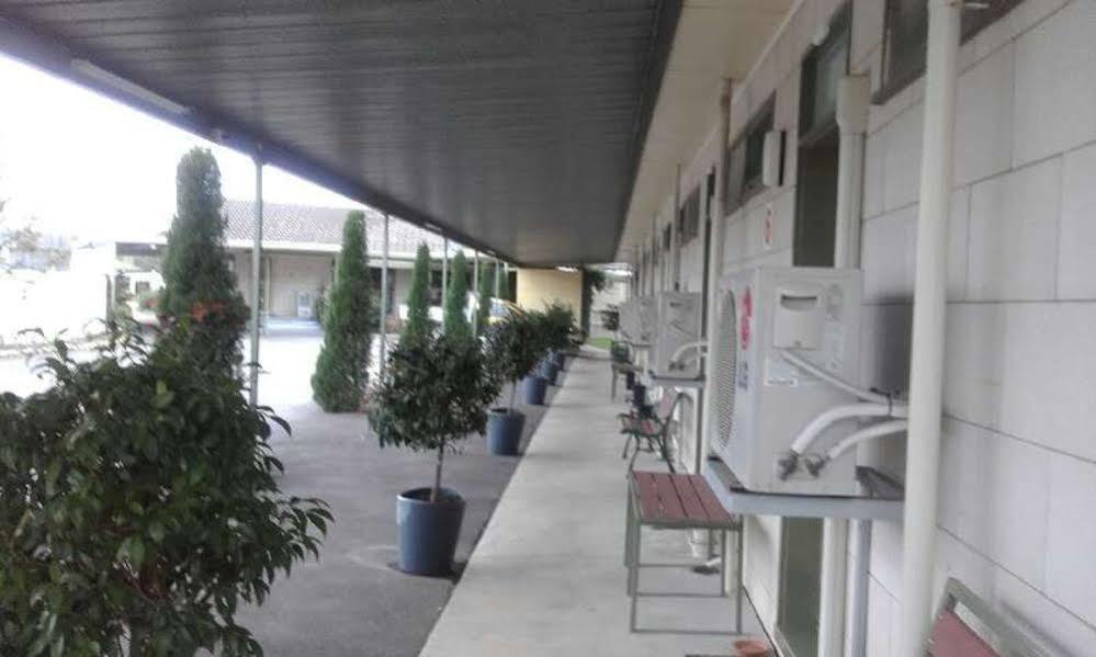 Donald Riverside Motel Luaran gambar