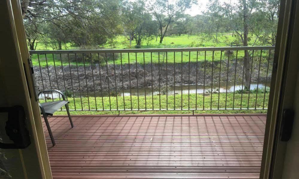 Donald Riverside Motel Luaran gambar