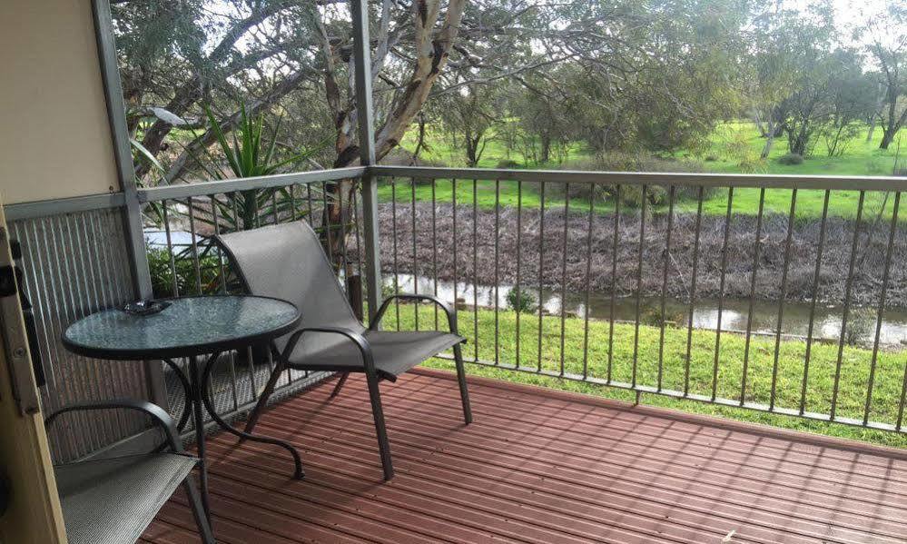 Donald Riverside Motel Luaran gambar